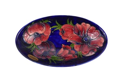 Lot 239 - A Moorcroft Anemone pattern pottery oval bowl,...