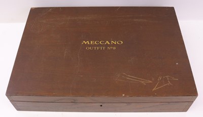Lot 1145 - A Meccano no.9 outfit circa 1948 in the...