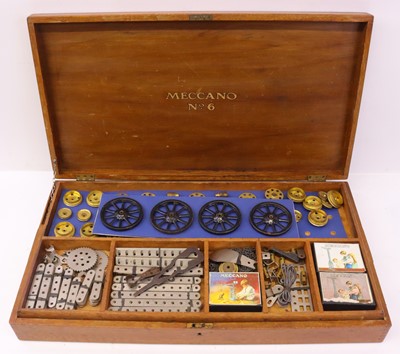 Lot 1169 - A Meccano circa 1920s standard mechanisms...