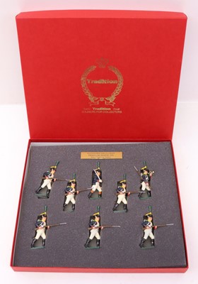 Lot 323 - A Traditions Soldiers of London set no. 725...