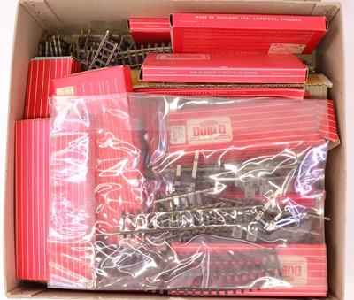 Lot 565 - Large quantity of Hornby-Dublo2-rail track,...