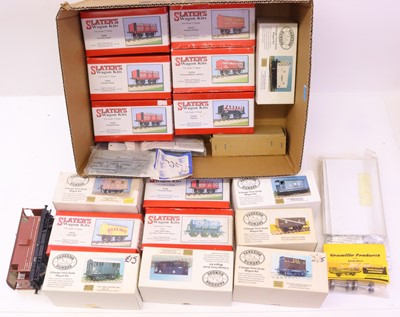 Lot 390 - 0-gauge wagon kits – un-made and assembled:...
