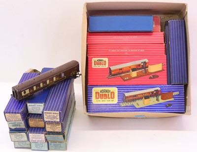 Lot 638 - Hornby-Dublo coaches: 2400 2-rail TPO Mail Van...
