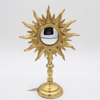 Lot 65 - A table-top convex mirror, housed in a gilt...