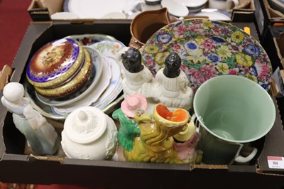 Lot 88 - A collection of ceramics, to include a Royal...