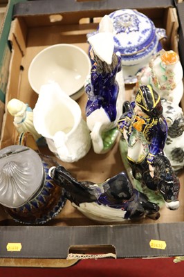 Lot 99 - A collection of ceramics, to include a Doulton...