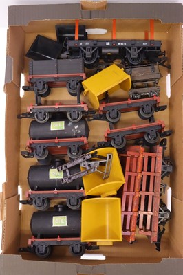 Lot 153 - One tray containing various G gauge 45mm scale...