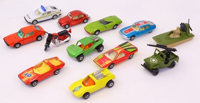 Lot 816 - Matchbox and others a collection of loose...