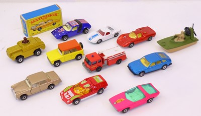 Lot 817 - Matchbox and others a collection of loose...