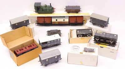Lot 386 - 0-gauge rolling stock: MTH bogie flat fitted...