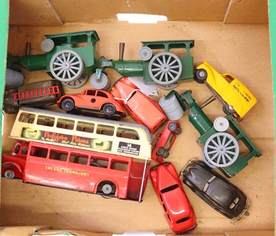 Lot 452 - Small collection of Triang Minic clockwork...
