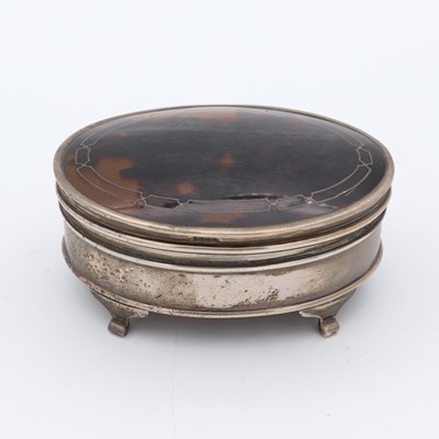 Lot 112 - A George V silver and tortoiseshell topped...