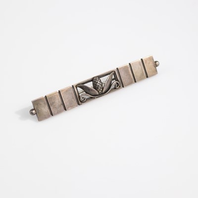 Lot 373 - Georg Jensen - a sterling silver bar brooch,...