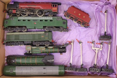 Lot 598 - Hornby Dublo 2 rail repainted 4-6-2 Duchess of...