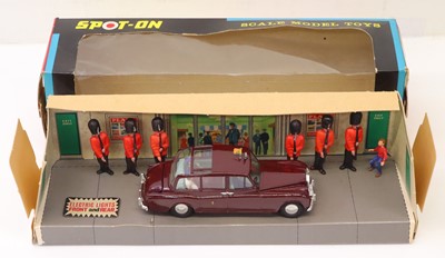 Lot 917 - Spot On Models by Triang No.806 Royal...