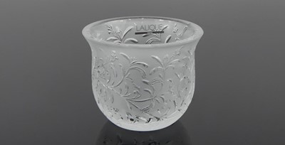 Lot 327 - Lalique - a contemporary 'Rosemary' frosted...