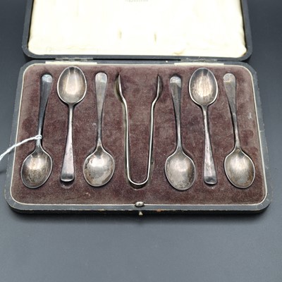 Lot 268 - A cased set of six George V silver teaspoons...