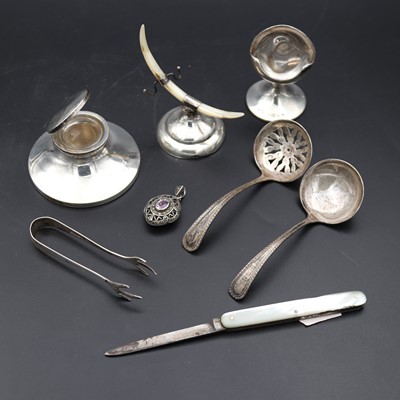 Lot 259 - A collection of silver wares, comprising an...