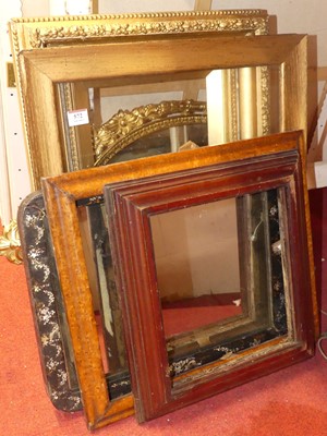 Lot 572 - Sundry picture frames, to include gilt...