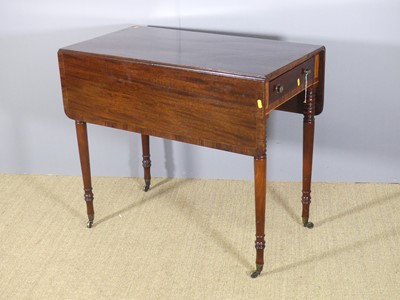 Lot 626 - A mahogany and crossbanded Pembroke table,...