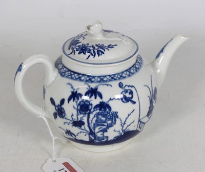 Lot 120 - An 18th century Worcester porcelain teapot of...