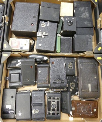 Lot 143 - A collection of cameras, to include a Kodak...