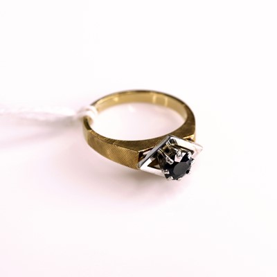 Lot 283 - A mid 20th century 18ct gold and platinum...
