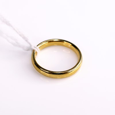 Lot 291 - A 22ct gold court shaped wedding band, sponsor...