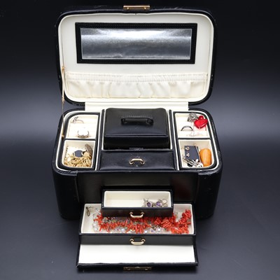 Lot 246 - A collection of costume jewellery, to include...