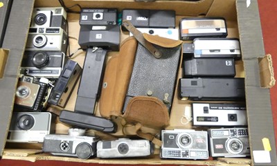 Lot 150a - A collection of Kodak Instamatic cameras,...