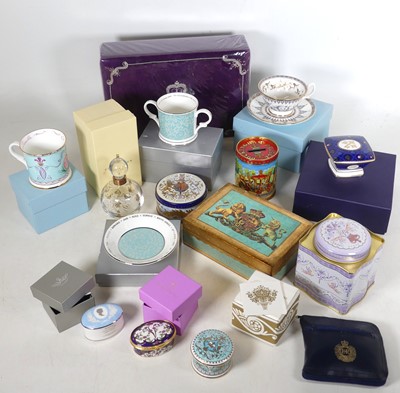 Lot 156 - A collection of Royal Commemorative wares, to...