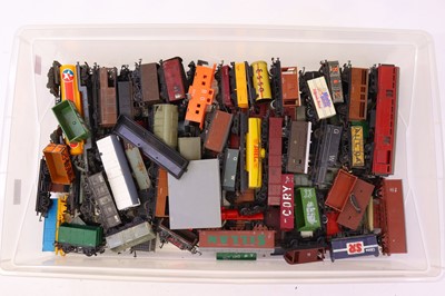 Lot 692 - One tray containing various unboxed, mostly...