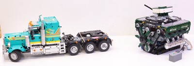 Lot 51 - Mould King group of 2 built and loose to...