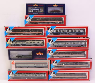 Lot 444 - One tray containing various Lima 00 gauge...