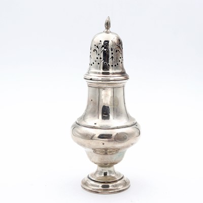 Lot 75 - An Edwardian silver oversize pepperette, of...