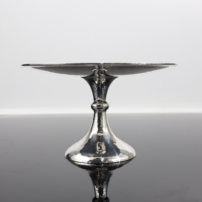 Lot 355 - An early 20th century silver pedestal tazza,...