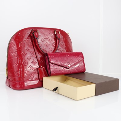 Lot 405 - Louis Vuitton. Alma GM handbag in Rose Indien...