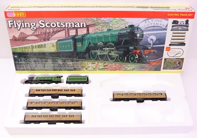 Lot 573 - A Hornby 00 gauge R1039 Flying Scotsman train...