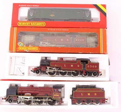 Lot 548 - Four Hornby 00 gauge 1980s locomotives to...