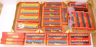 Lot 675 - Four trays containing boxed Triang 00 gauge...