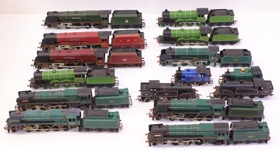 Lot 635 - One tray containing various 00 gauge locos all...