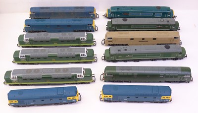 Lot 651 - One tray containing various 1980s 00 gauge...