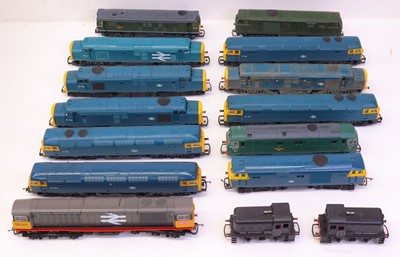 Lot 634 - One tray containing various 00 gauge locos to...