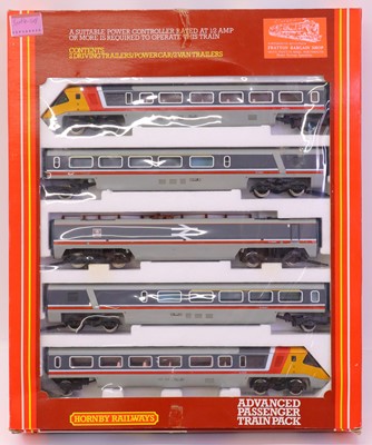 Lot 580 - A Hornby 00 gauge APT 5-car Advanced Passenger...