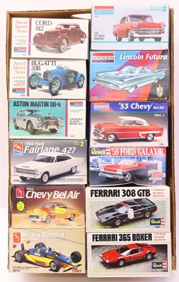 Lot 45 - Collection of 1/24 and 1/25th scale plastic...