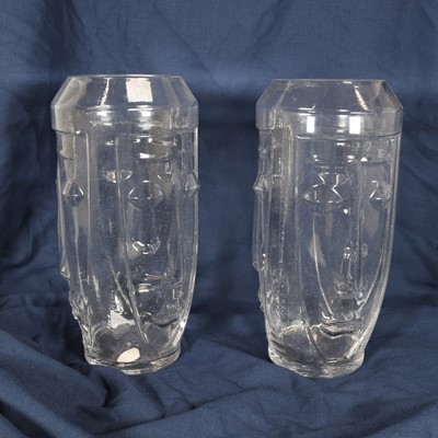 Lot 59 - A pair of reproduction Art Deco style clear...