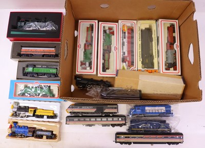 Lot 754 - One tray containing various HO gauge American...