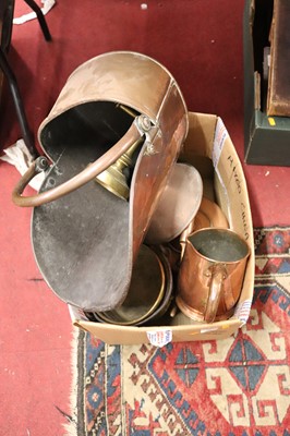 Lot 77 - A collection of metalware, to include a...