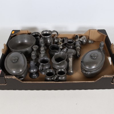 Lot 82 - A collection of pewter, to include a terrine...