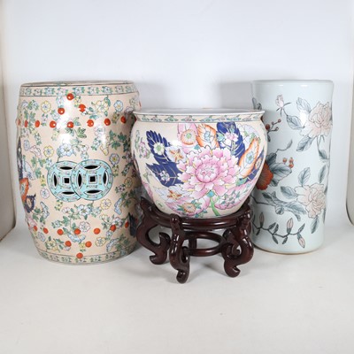 Lot 84 - A contemporary Chinese pottery garden seat,...